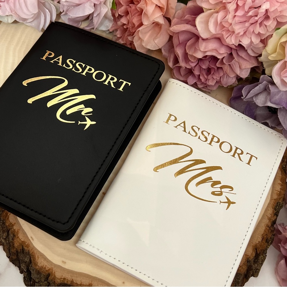 Mr & Mrs Vegan Leather Airplane Passport Cover Holder Case - Picture 4 of 15